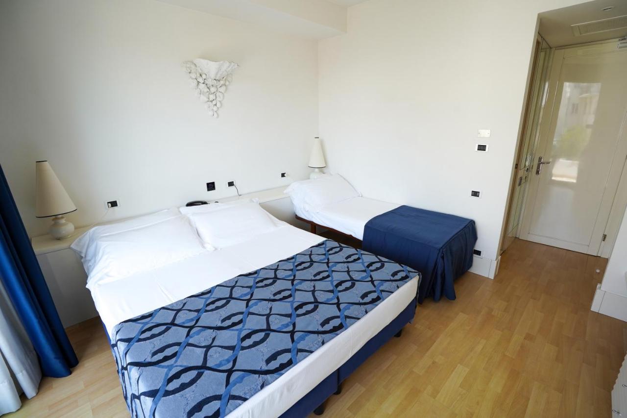 Hotel Luxor Rimini Extérieur photo