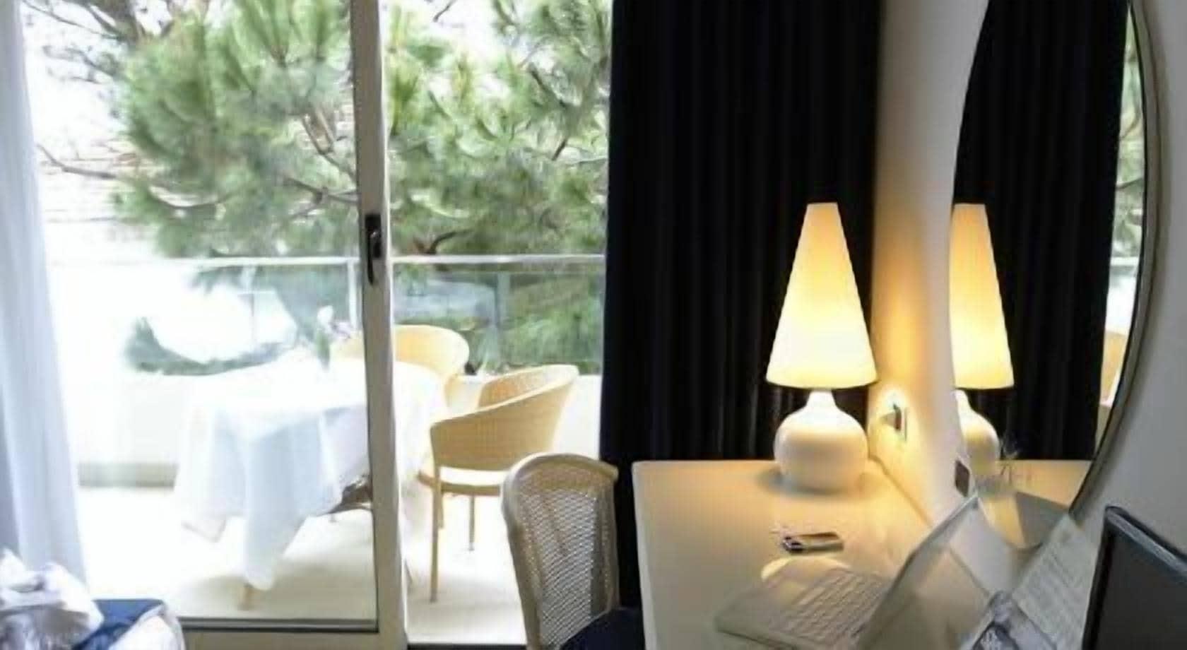 Hotel Luxor Rimini Extérieur photo