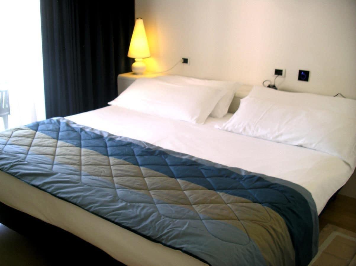 Hotel Luxor Rimini Extérieur photo