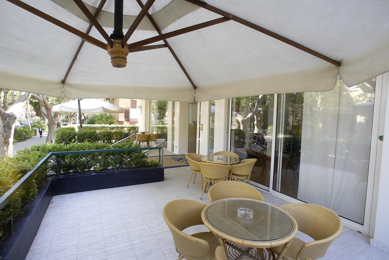 Hotel Luxor Rimini Extérieur photo