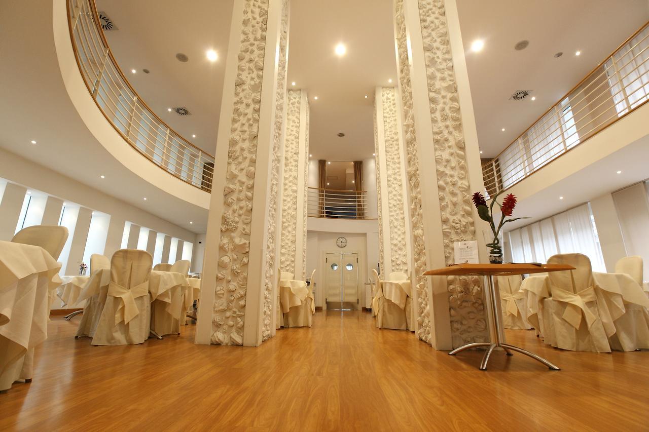 Hotel Luxor Rimini Extérieur photo