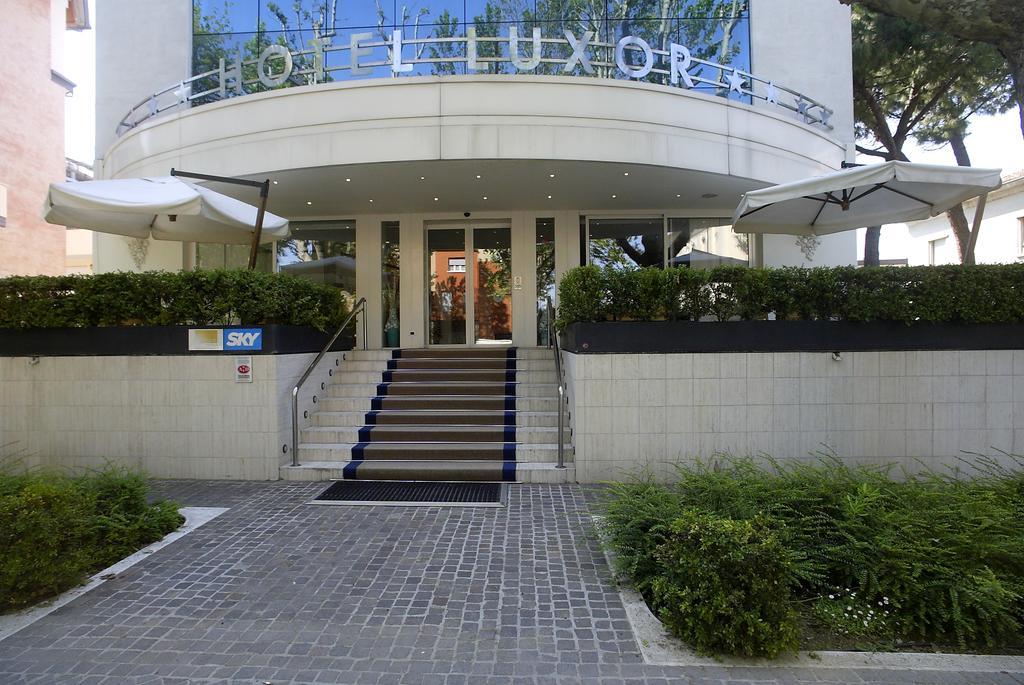 Hotel Luxor Rimini Extérieur photo