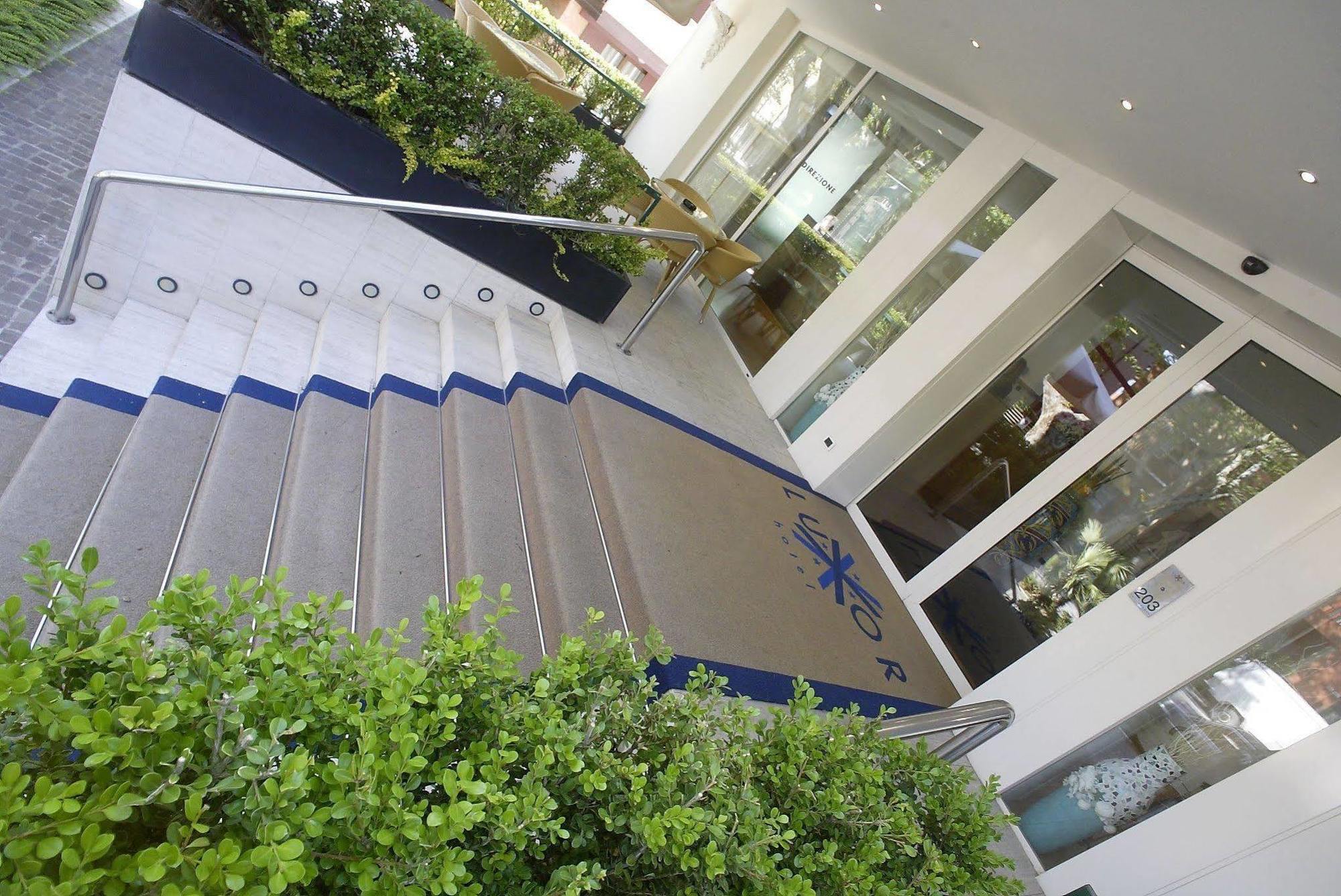 Hotel Luxor Rimini Extérieur photo